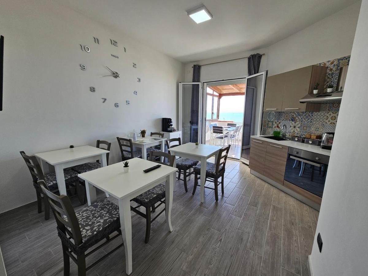 Hotel Frontemare Locazione Turistica à Porto Empedocle Extérieur photo