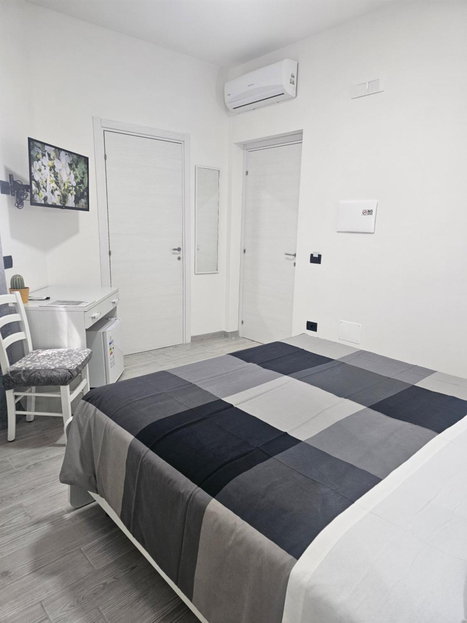 Hotel Frontemare Locazione Turistica à Porto Empedocle Extérieur photo