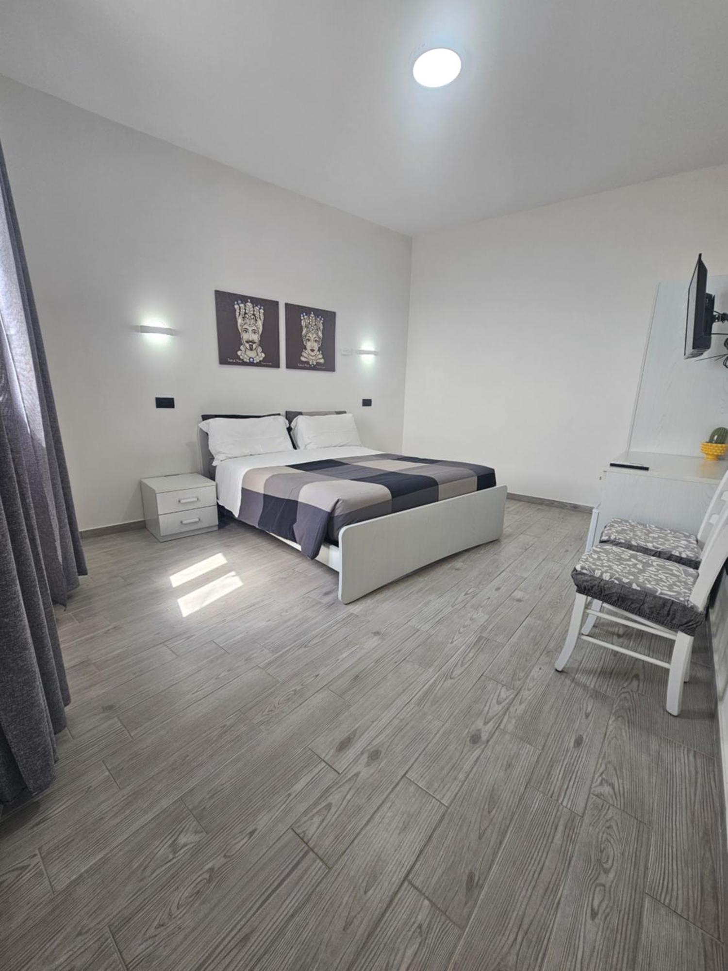 Hotel Frontemare Locazione Turistica à Porto Empedocle Extérieur photo